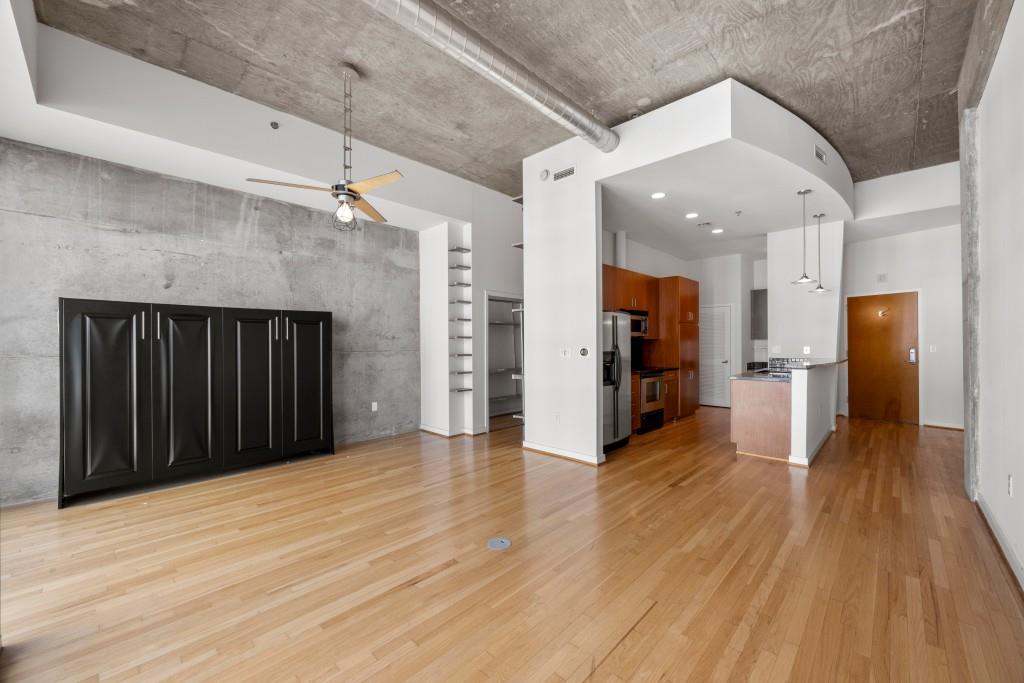 943 Peachtree Street NE Unit 2009 — photo