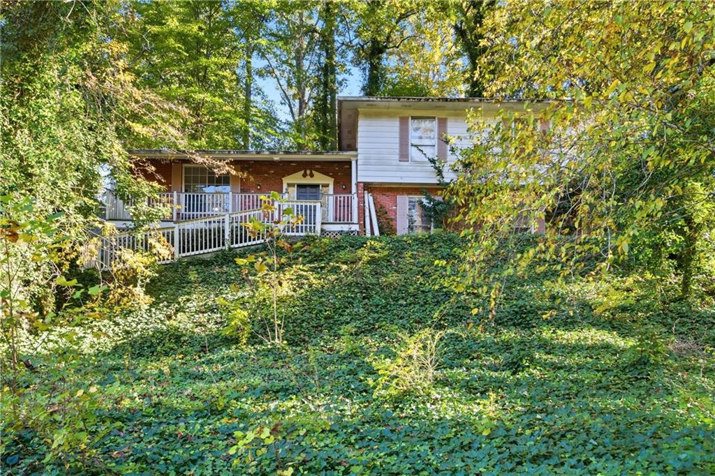 253 Lamplighter Lane SE — photo