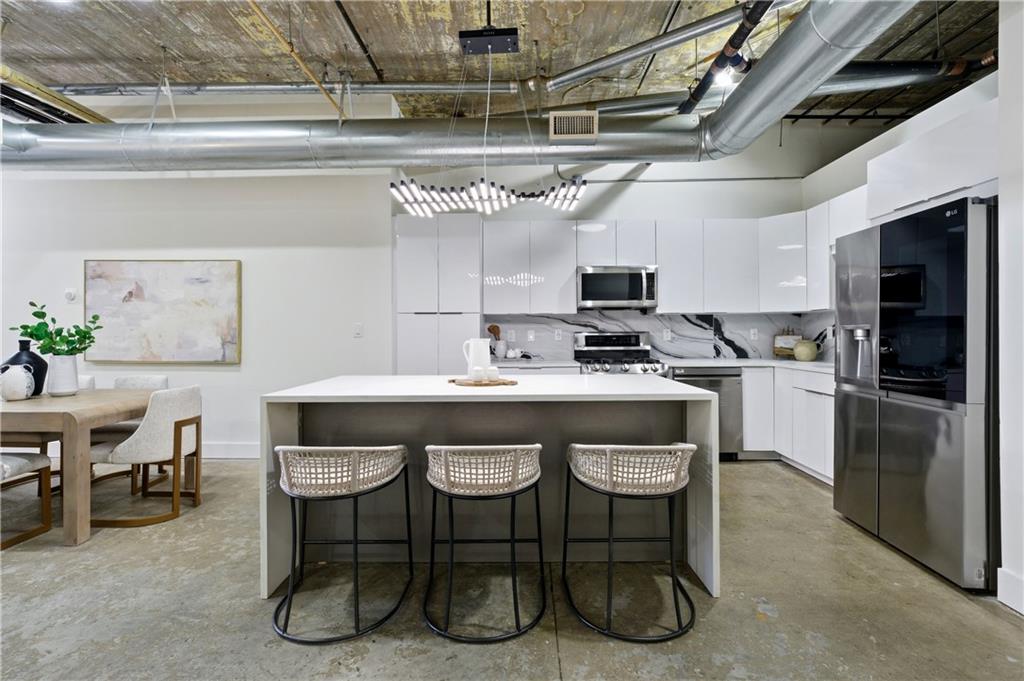 505 Whitehall Street SW Unit 102 — photo