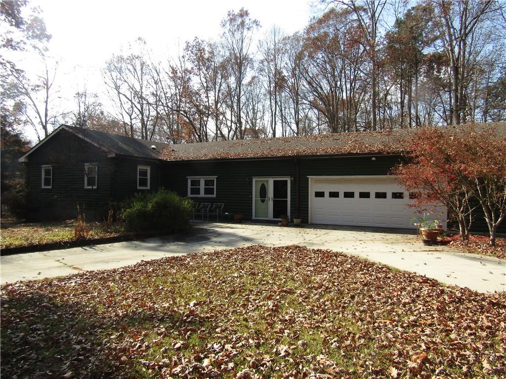 3145 Fence Road — photo
