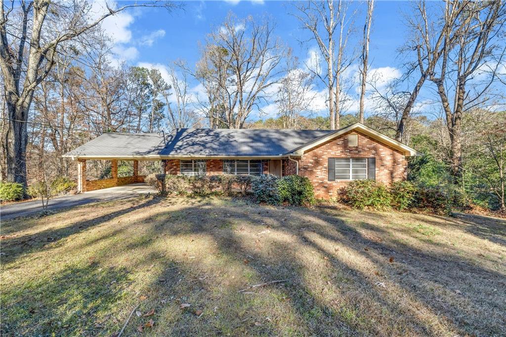 2425 Melinda Court NE — photo