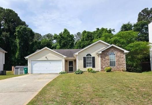1443 Pebble Ridge Lane, Hampton, GA 30228