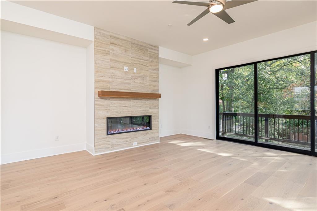 2244 Crestview Drive Unit 35 — photo