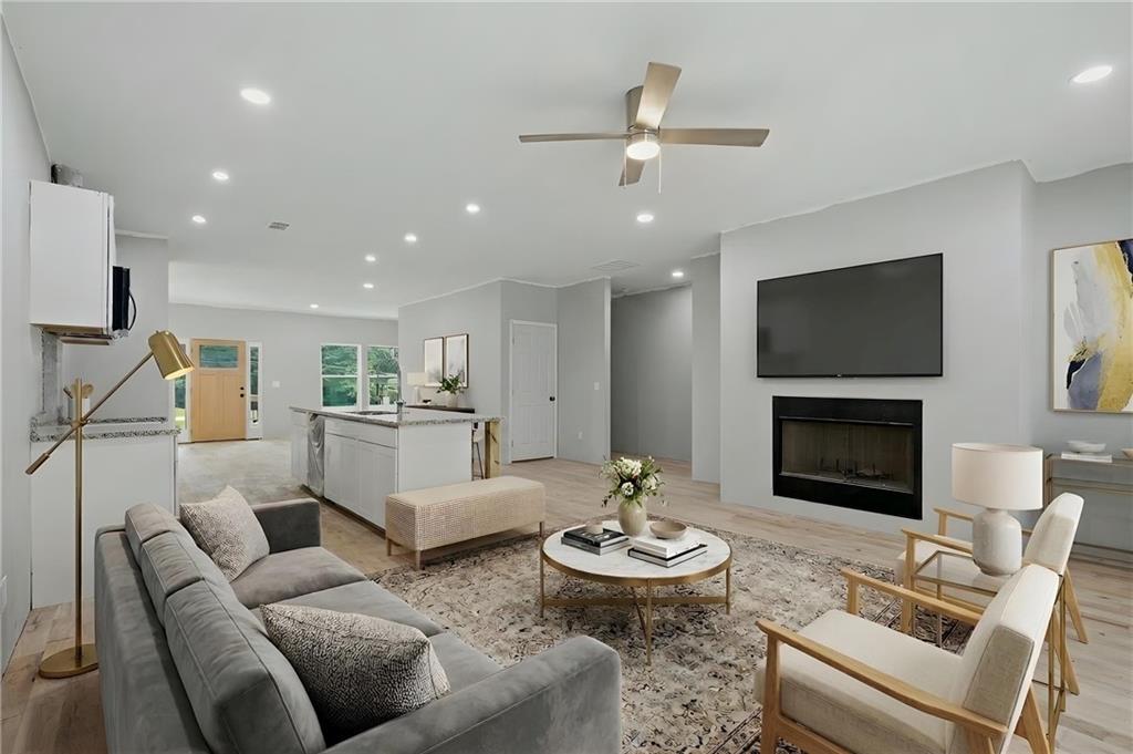 2515 Hogan Road, East Point, GA 30344