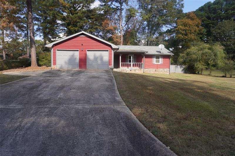 1558 Thornwood Court — photo