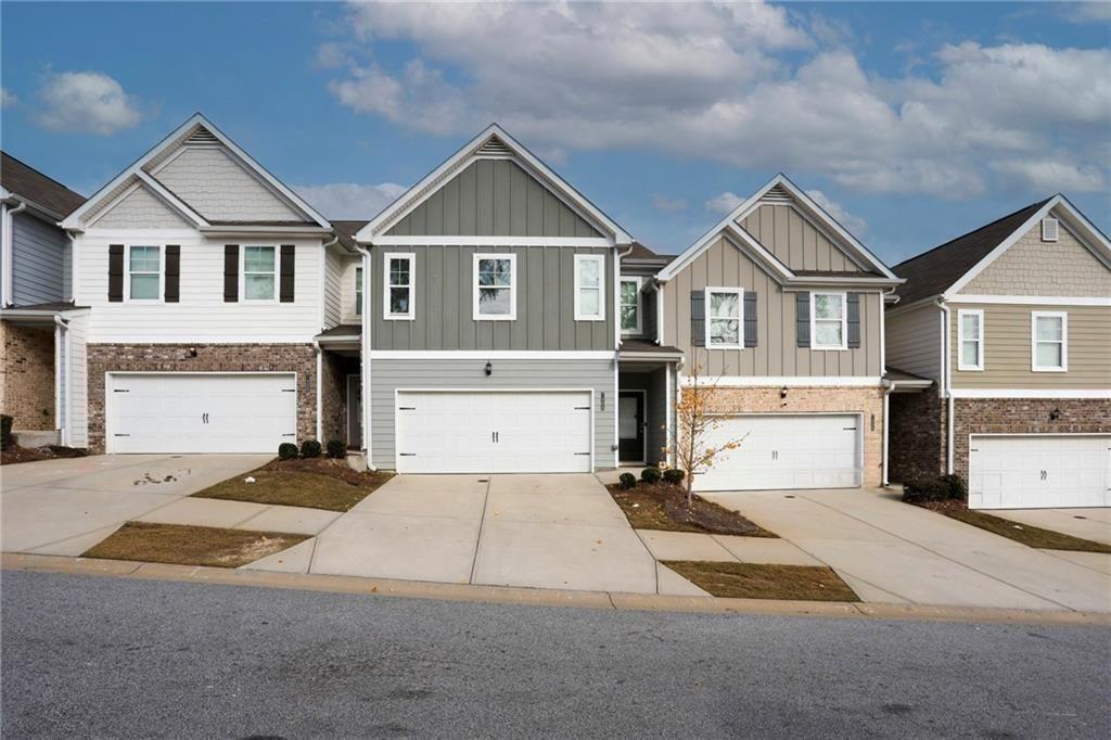 7488 Knoll Hollow Road — photo