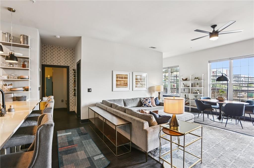 764 Memorial Drive SE Unit 4 — photo