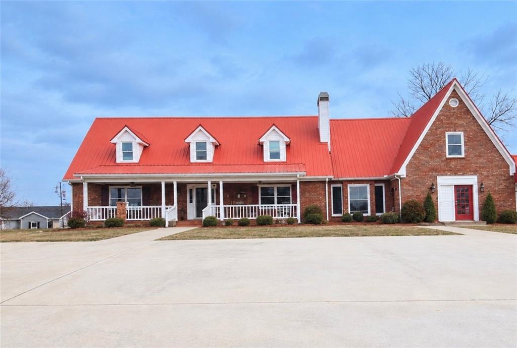 160 Hwy 320 — photo
