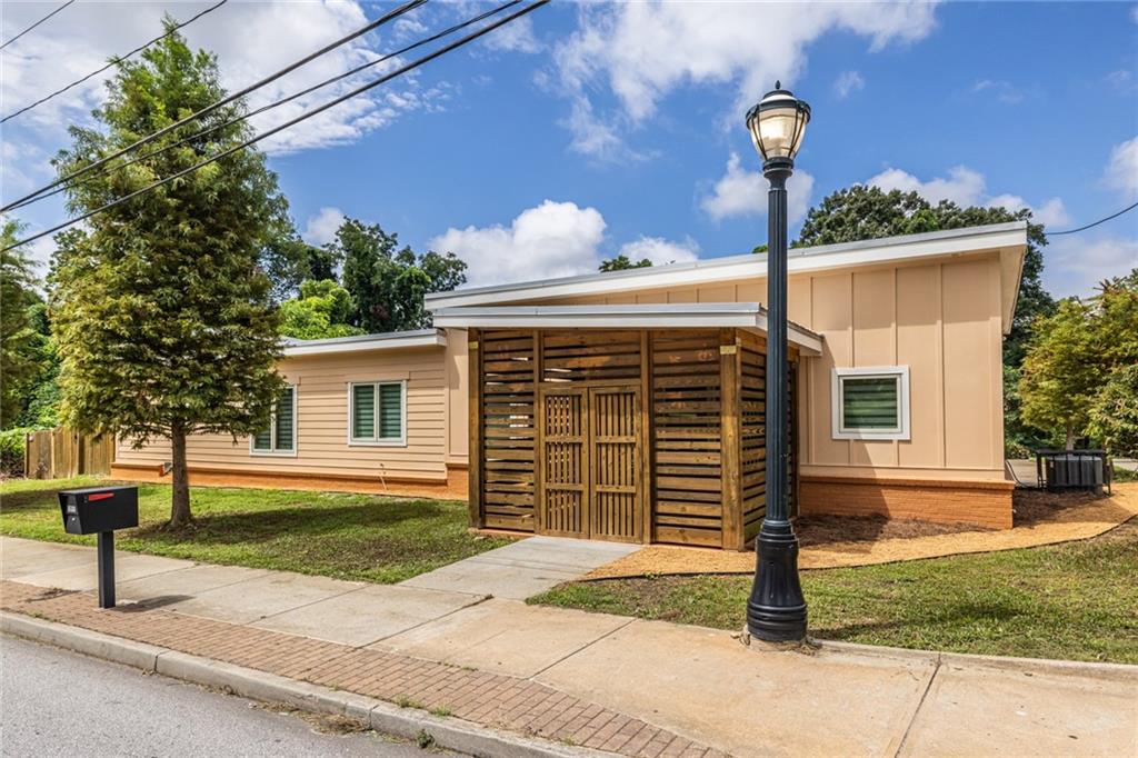 1651 Pryor Road SW, Atlanta, GA 30315 — photo 3