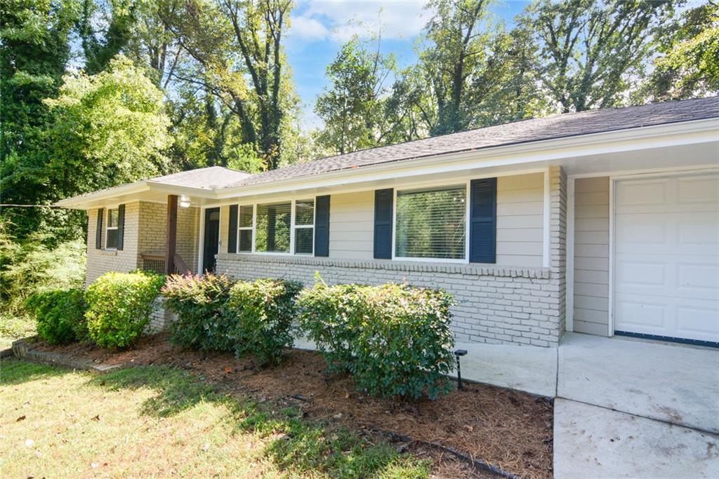 691 Heathmoor, Decatur, GA 30032 — photo 2