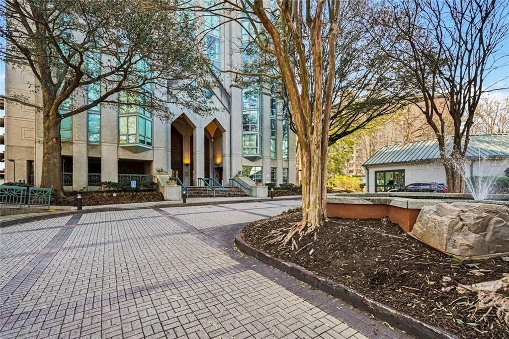 2870 Pharr Court NW Unit 1806 — photo