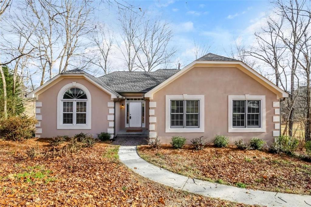 3170 Lakecrest Drive — photo