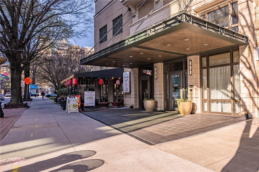 565 Peachtree Street NE Unit 1011 — photo
