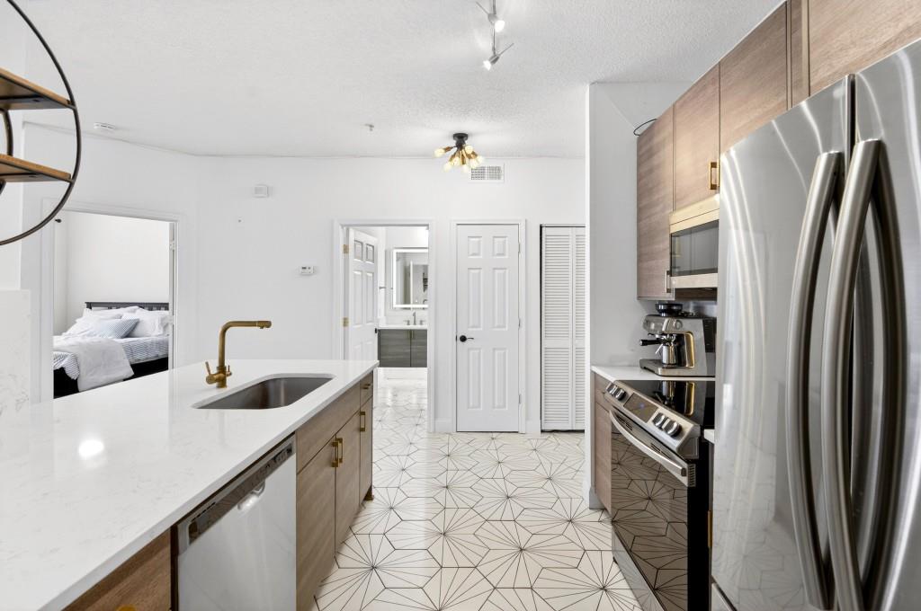 955 Juniper Street NE Unit 3028 — photo