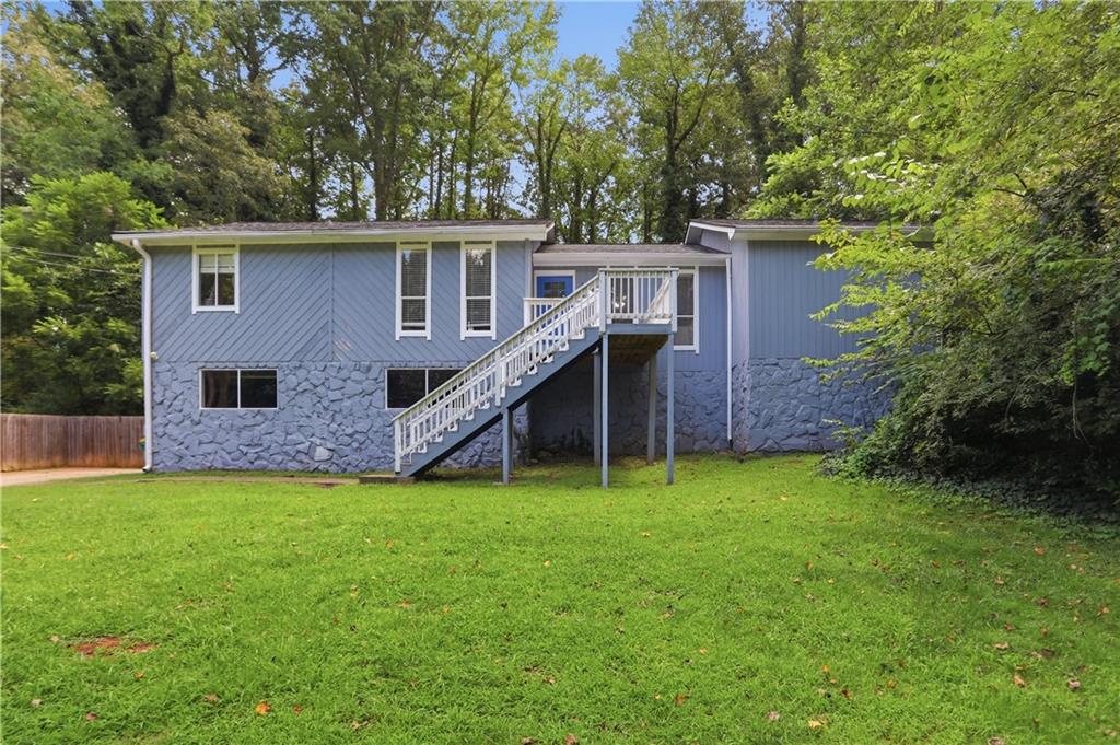 124 Creekview Drive — photo
