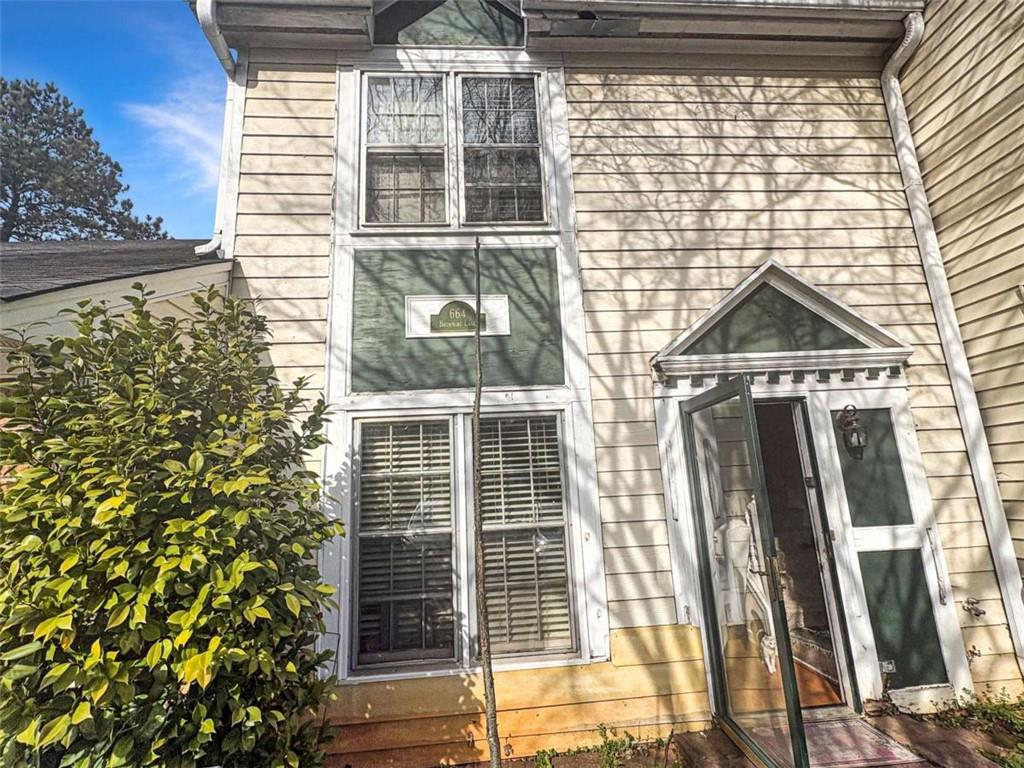 664 Browning Lane — photo