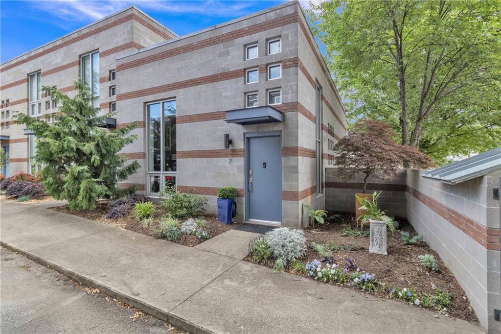 542 Ralph Mcgill Boulevard NE Unit 7 — photo