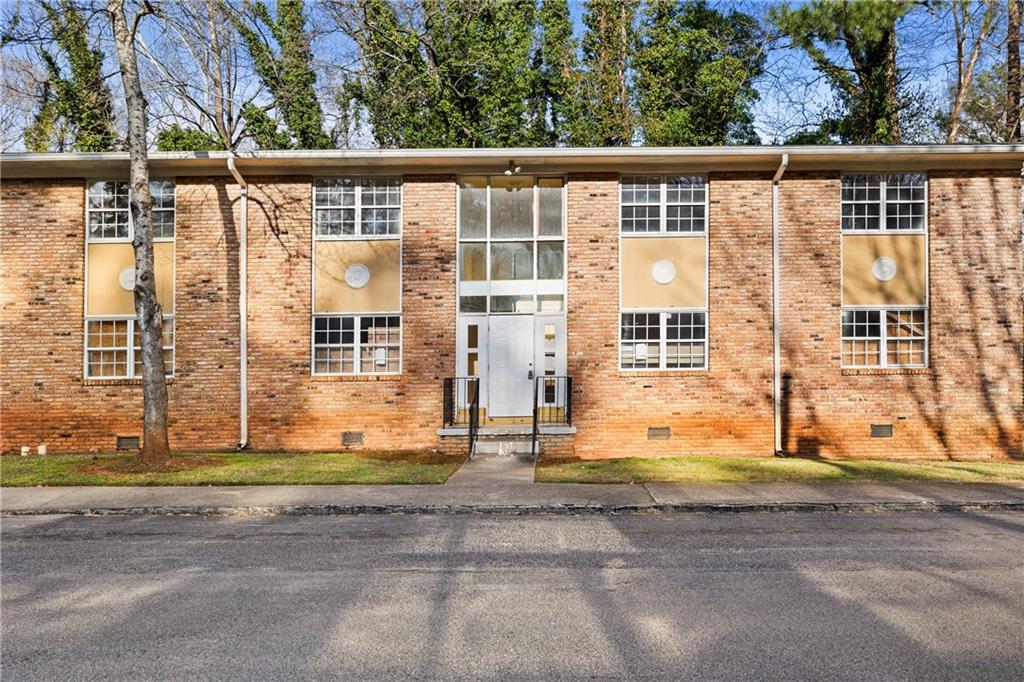 1620 Line Circle, Decatur, GA 30032