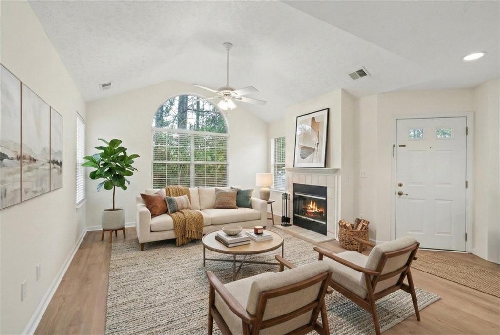 3758 NW Vineyards Lake Circle NW Unit 8 — photo