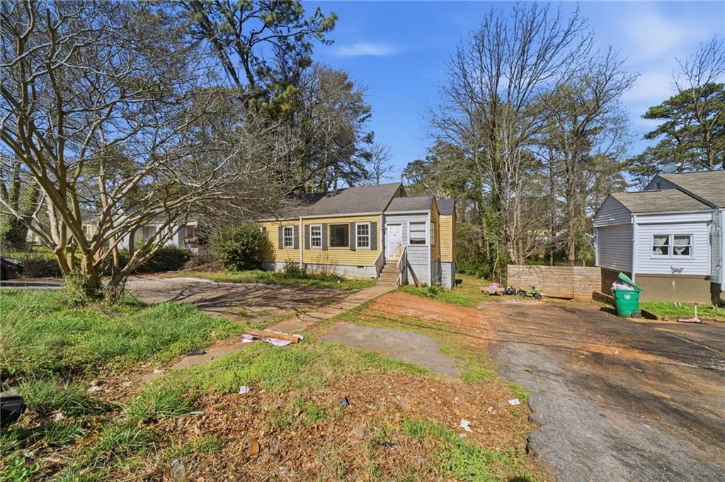 1564 Columbia Drive — photo