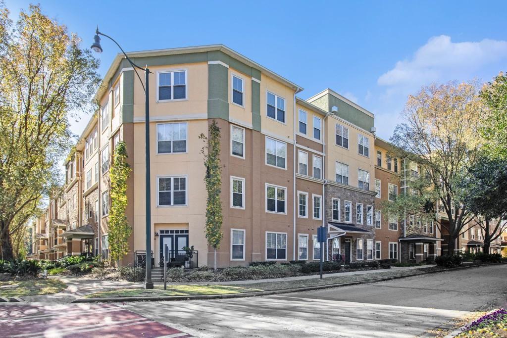10 Perimeter Summit Boulevard NE Unit 2112 — photo