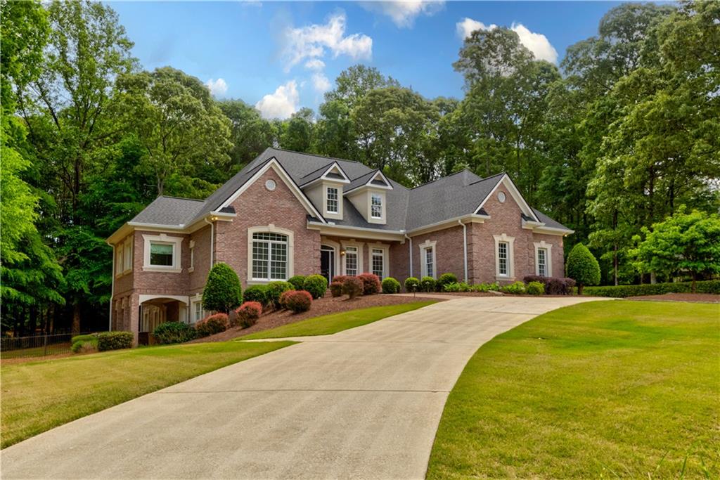 1975 Tee Drive, Braselton, GA 30517