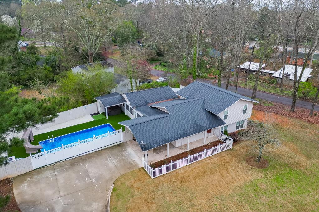 206 College Circle — photo