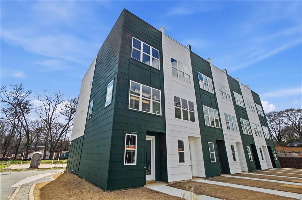 2029 Memorial Drive Unit 45 — photo