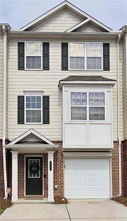6821 Blackstone Place Unit 16 — photo