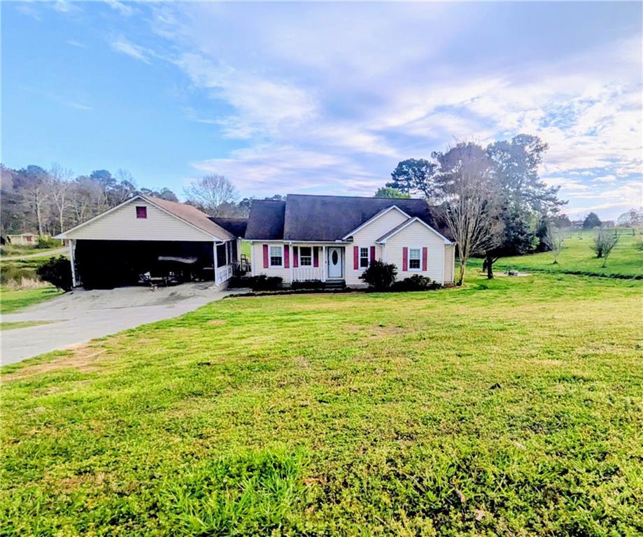327 Lovebridge Road SE — photo