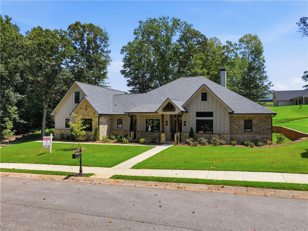 1652 Red Cedar Road — photo