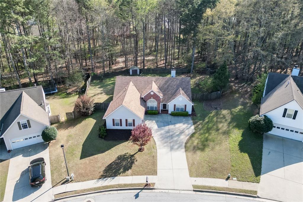 2340 Heatherton Circle — photo