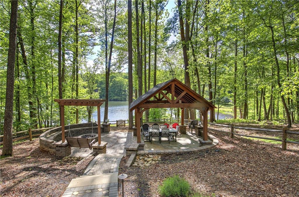 181 Fox Den Circle — photo