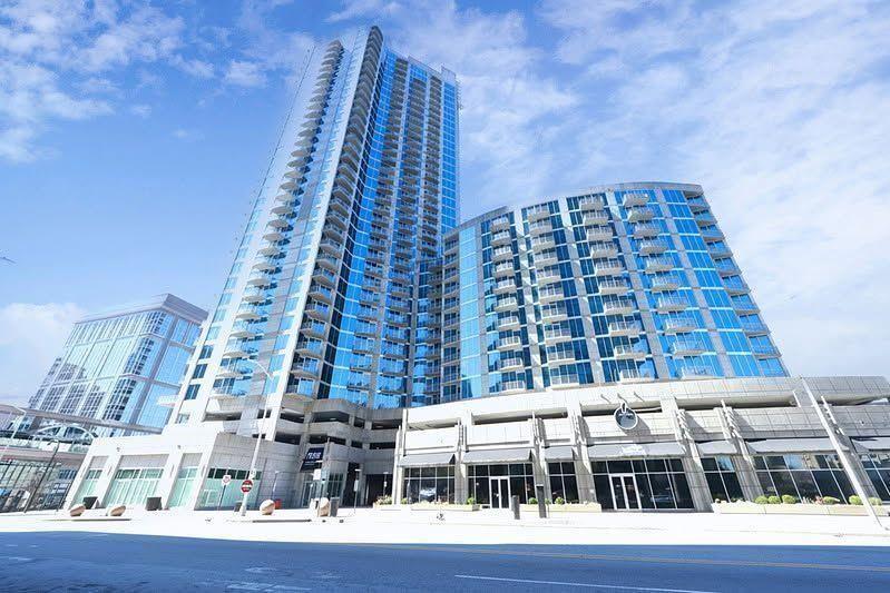 400 W Peachtree Street NW Unit 1702 — photo