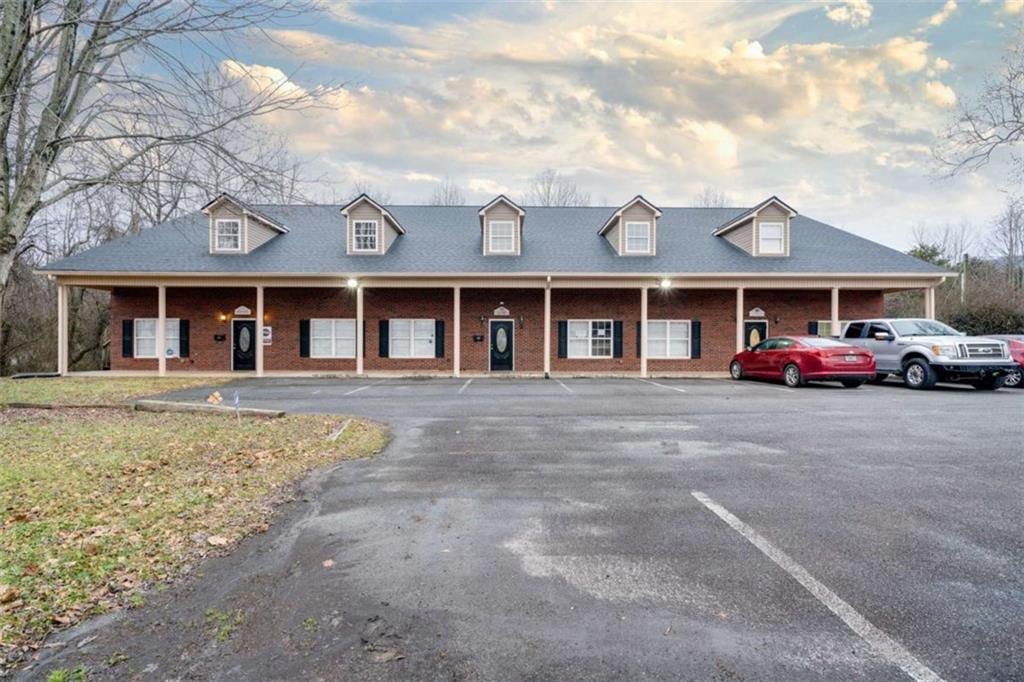 6911 Cleveland Highway Unit 201D — photo
