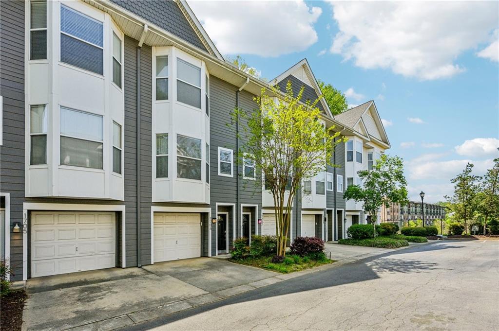 951 Glenwood Avenue SE Unit 1706 — photo