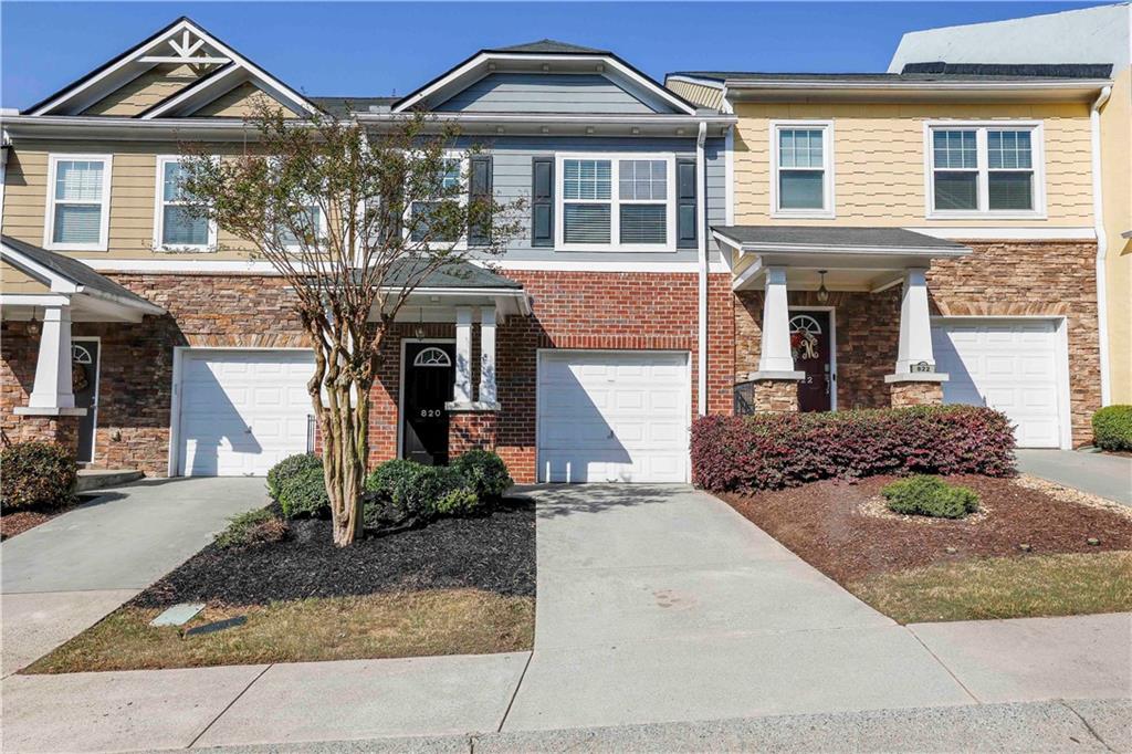 820 Tulip Poplar Way — photo