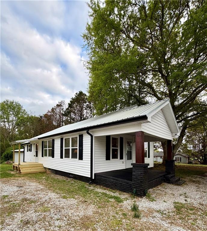 525 Wildcat Bridge Road — photo