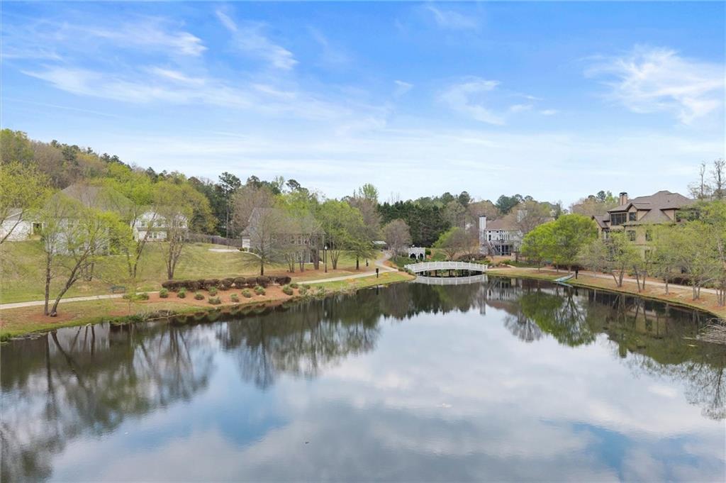 15 Lakeside Way NE — photo