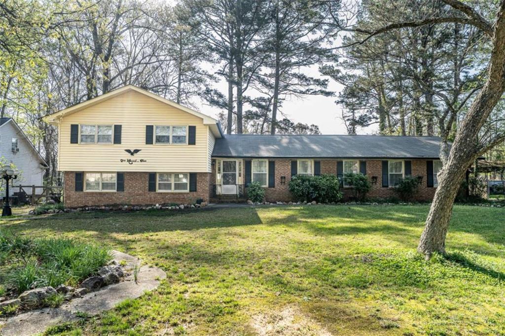 103 Rolling Oaks Drive — photo