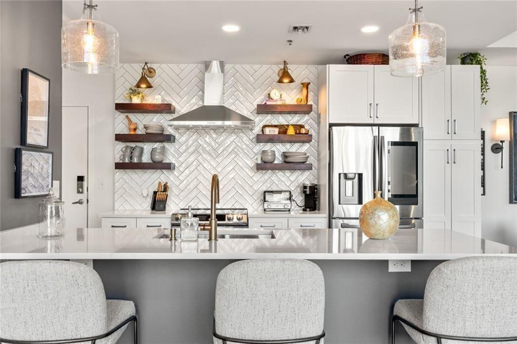 923 Peachtree Street NE Unit 939 — photo