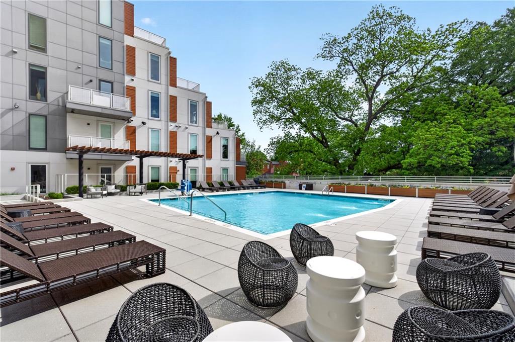 775 Juniper Street Unit 220 — photo