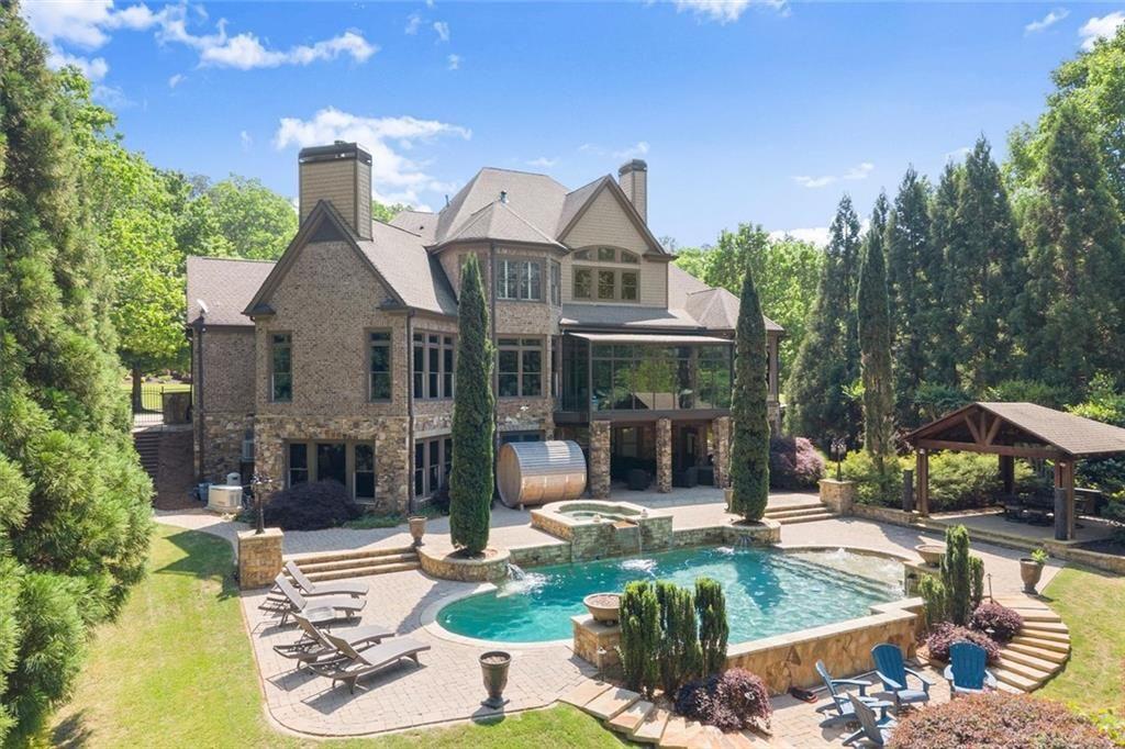 1225 Waterfall Lane — photo