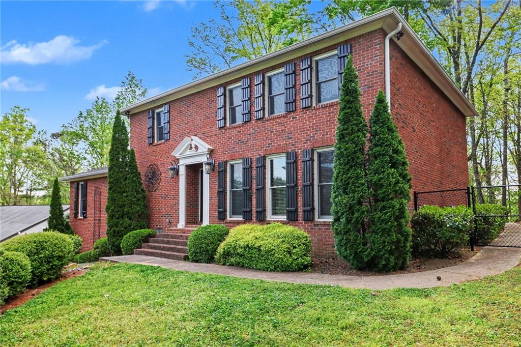 205 Marsh Glen Point — photo