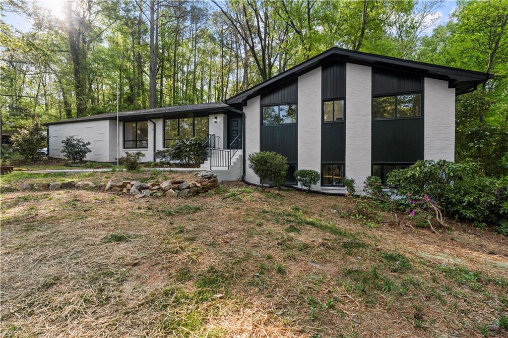 5253 Oxbow Road — photo