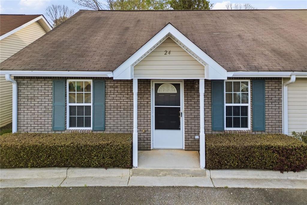 6 Brittany Unit 24 — photo