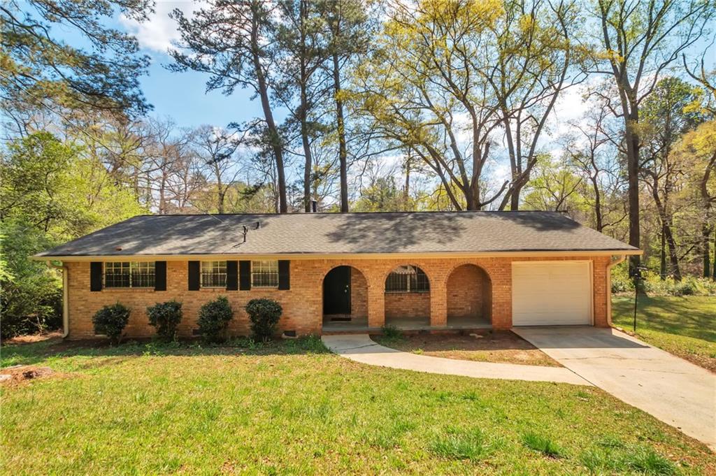 2912 Knollview Drive, Decatur, GA 30034