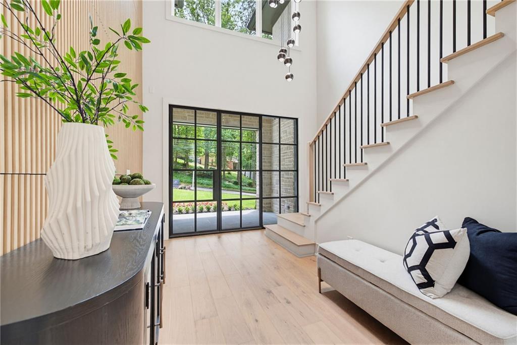 490 Timber Valley Road, Atlanta, GA 30342 — photo 3