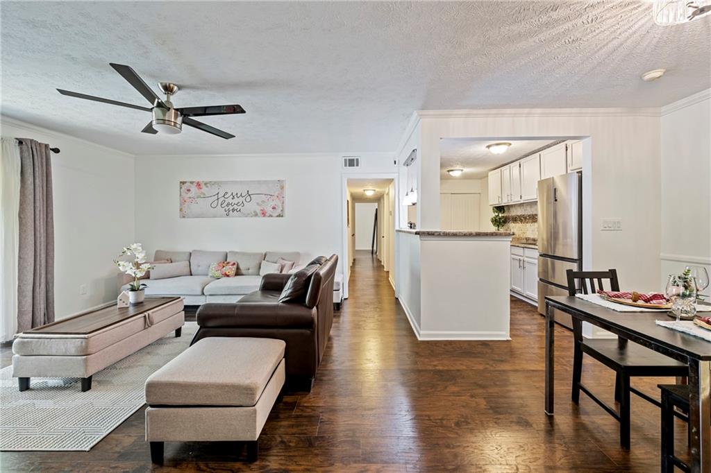 725 Dalrymple Road Unit 5C — photo