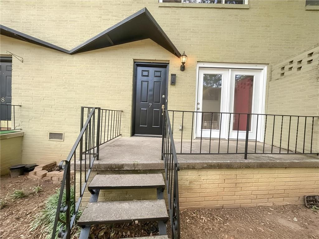 411 10th Street NE Unit 7 — photo
